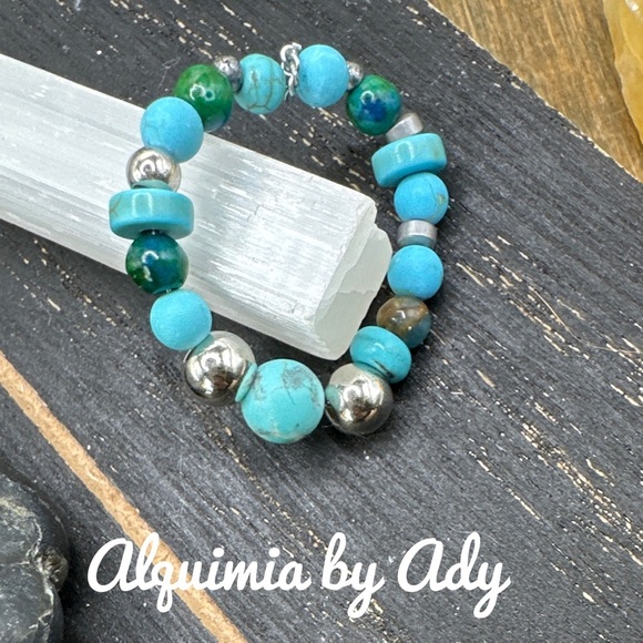 turquoise beaded gem ring infinity band charms - Picture 1 of 7